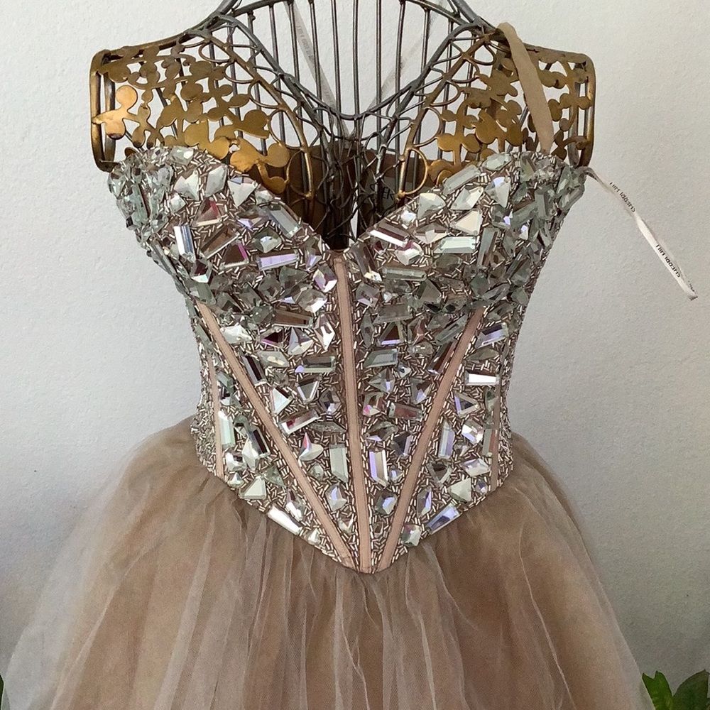 Sherri Hill designer